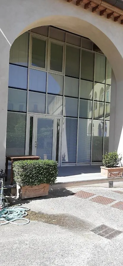 Casa Per Ferie Religiosa Figlie Di Nazareth Bed and Breakfast Pisa 0*,