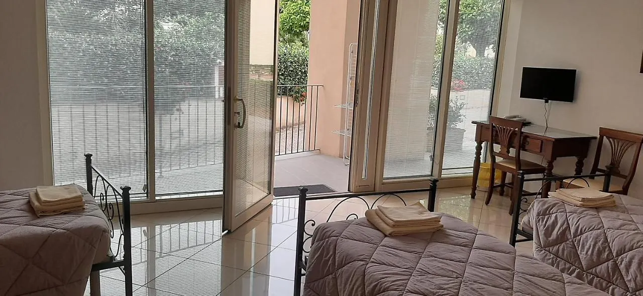 Bed & Breakfast Casa Per Ferie Religiosa Figlie Di Nazareth Bed and Breakfast Pisa