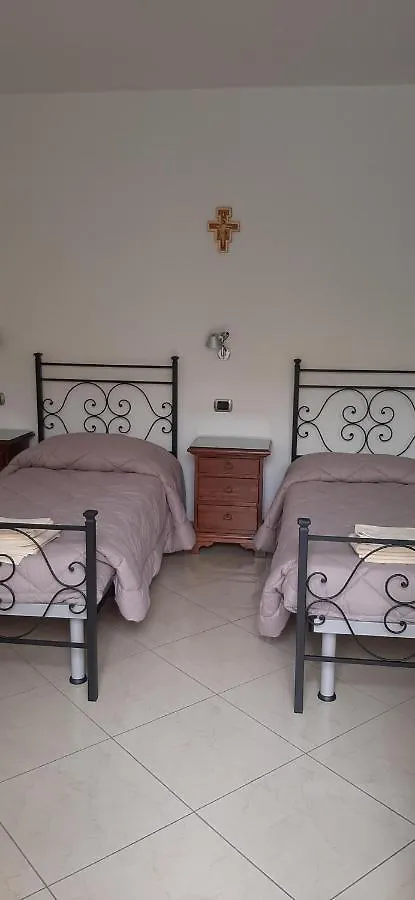 Casa Per Ferie Religiosa Figlie Di Nazareth Bed and Breakfast Pisa Bed & Breakfast