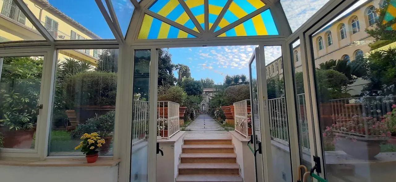 Bed & Breakfast Casa Per Ferie Religiosa Figlie Di Nazareth Bed and Breakfast Pisa Italië