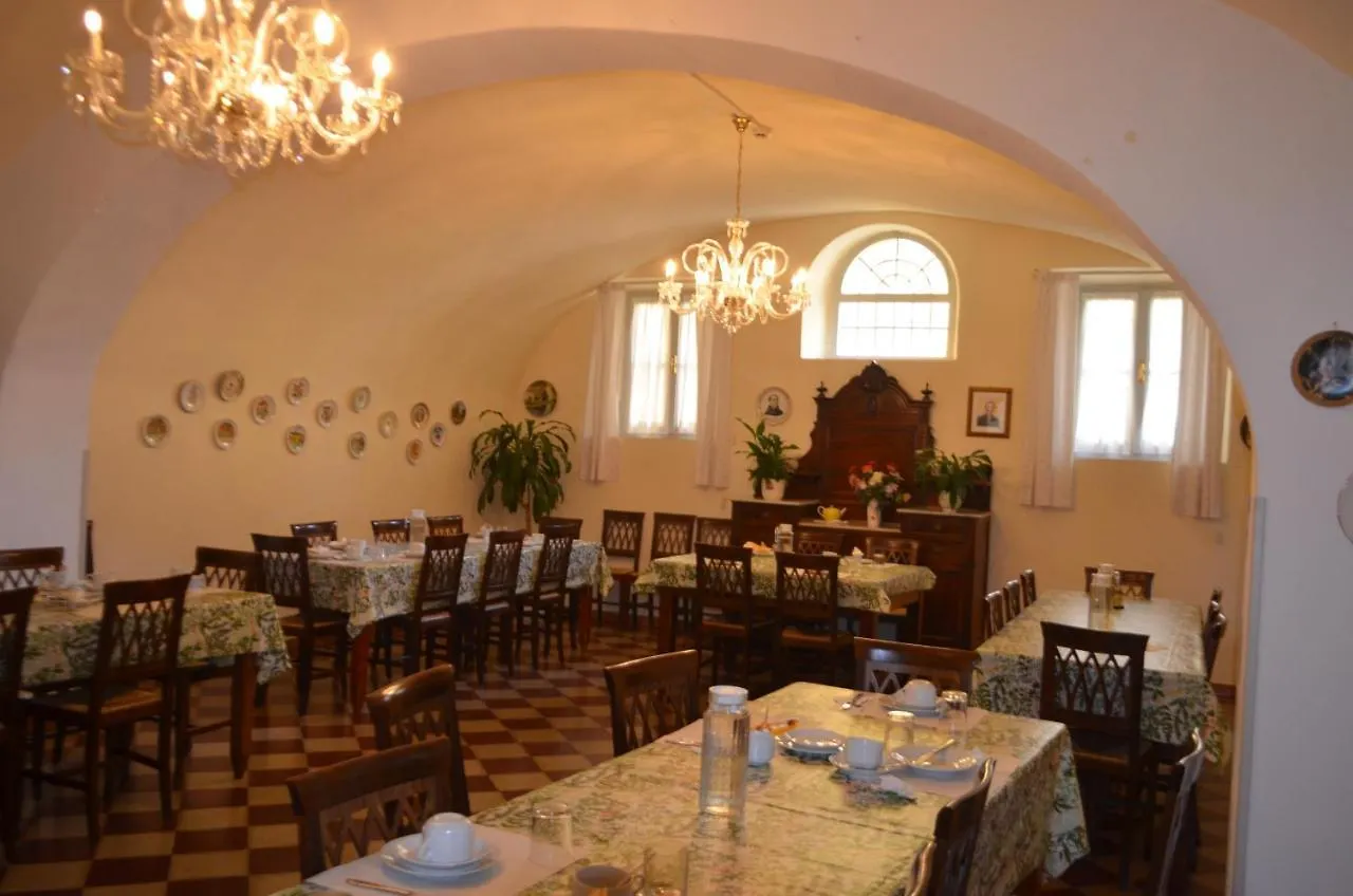 Bed & Breakfast Casa Per Ferie Religiosa Figlie Di Nazareth Bed and Breakfast Pisa