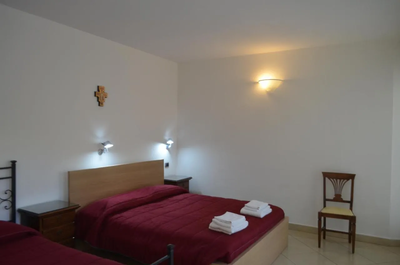 Alojamento de Acomodação e Pequeno-almoço Casa Per Ferie Religiosa Figlie Di Nazareth Acomodação com café da manhã Pisa