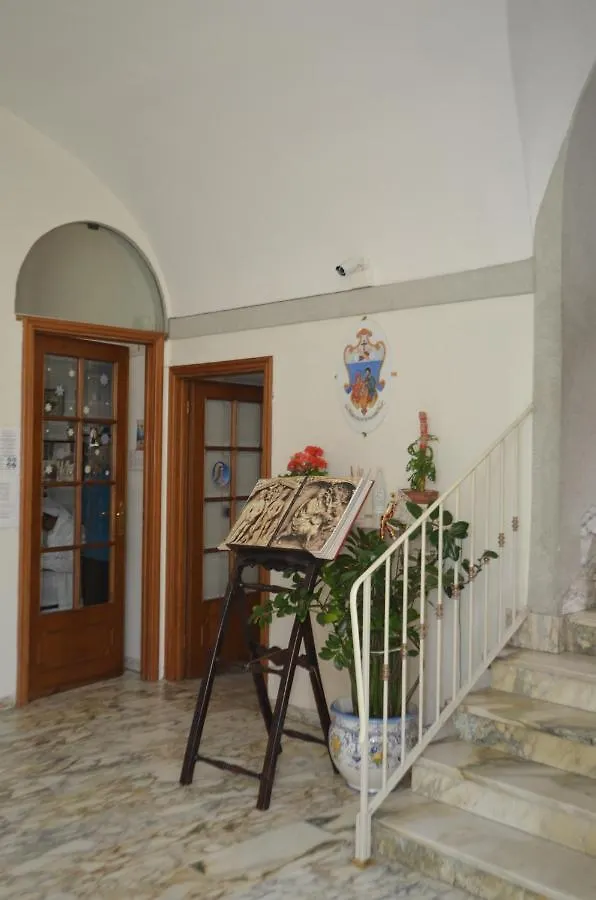 Casa Per Ferie Religiosa Figlie Di Nazareth Acomodação com café da manhã Pisa 0*,