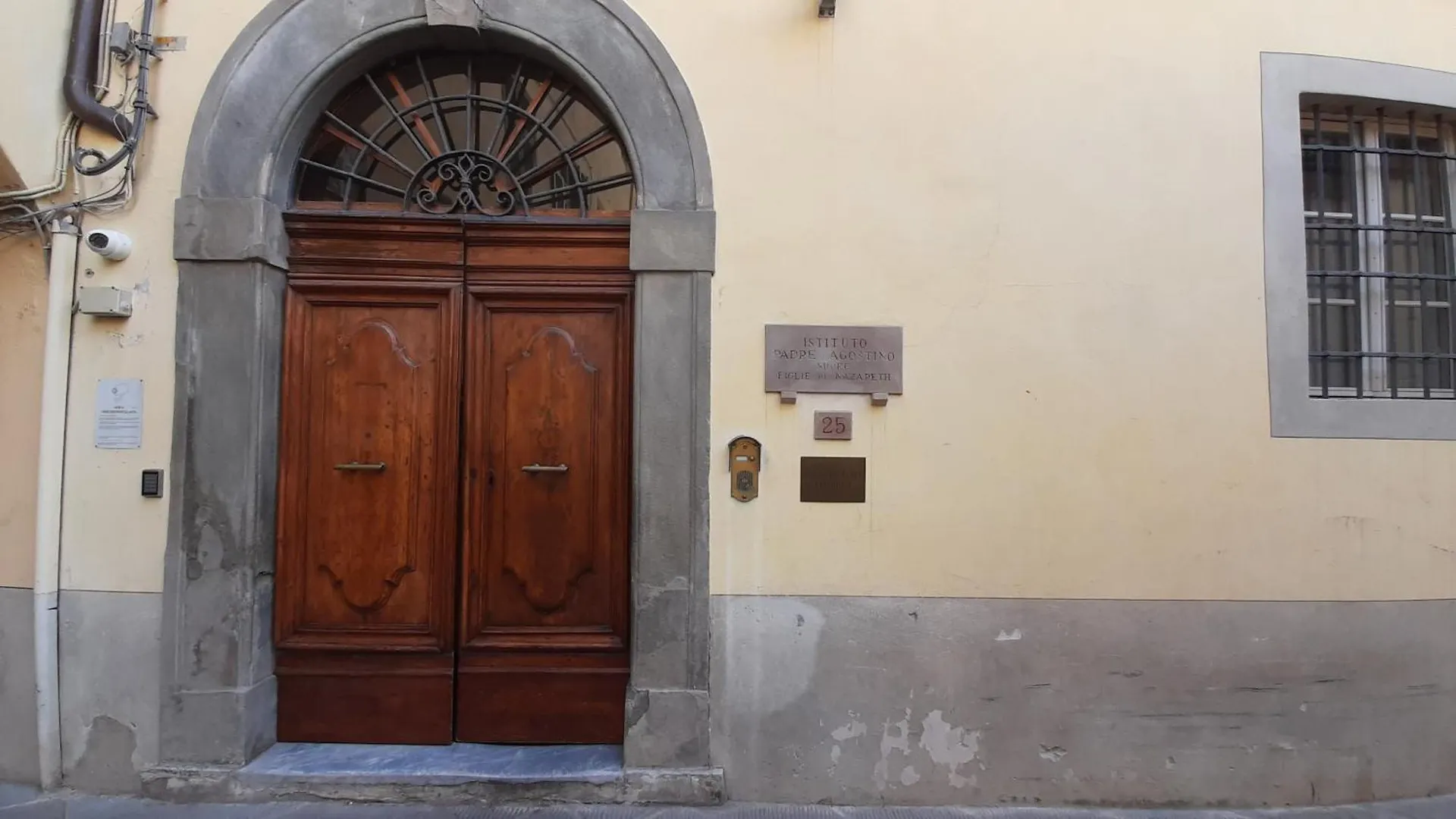 Casa Per Ferie Religiosa Figlie Di Nazareth Bed and Breakfast Pisa Italië