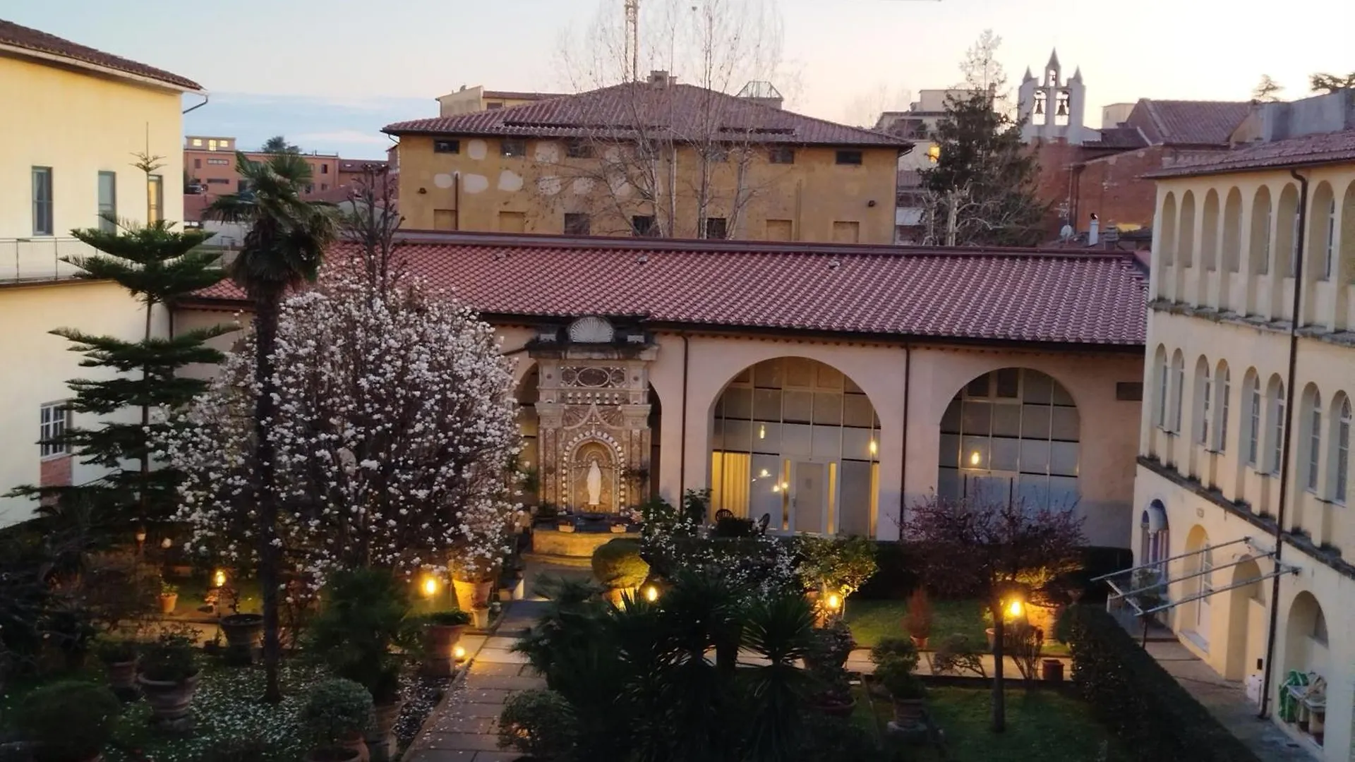 Bed and Breakfast Casa Per Ferie Religiosa Figlie Di Nazareth Пиза