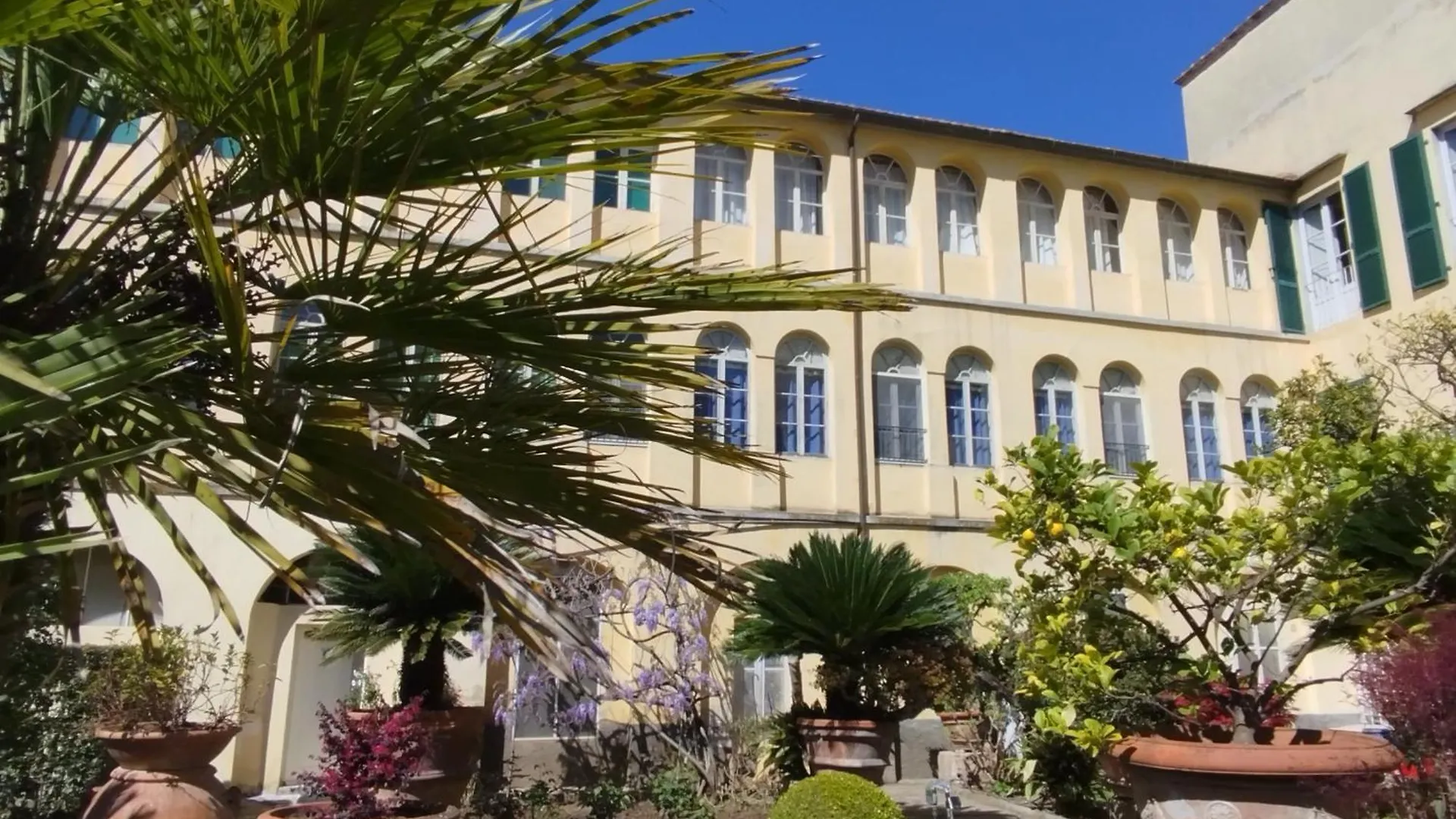 Bed & Breakfast Casa Per Ferie Religiosa Figlie Di Nazareth Bed and Breakfast Pisa Italië