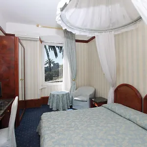 Miro' 3*, Rapallo Itália