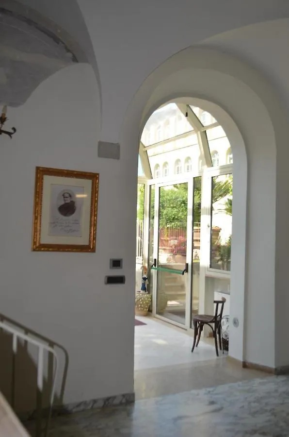比萨Casa Per Ferie Religiosa Figlie Di Nazareth住宿加早餐旅馆