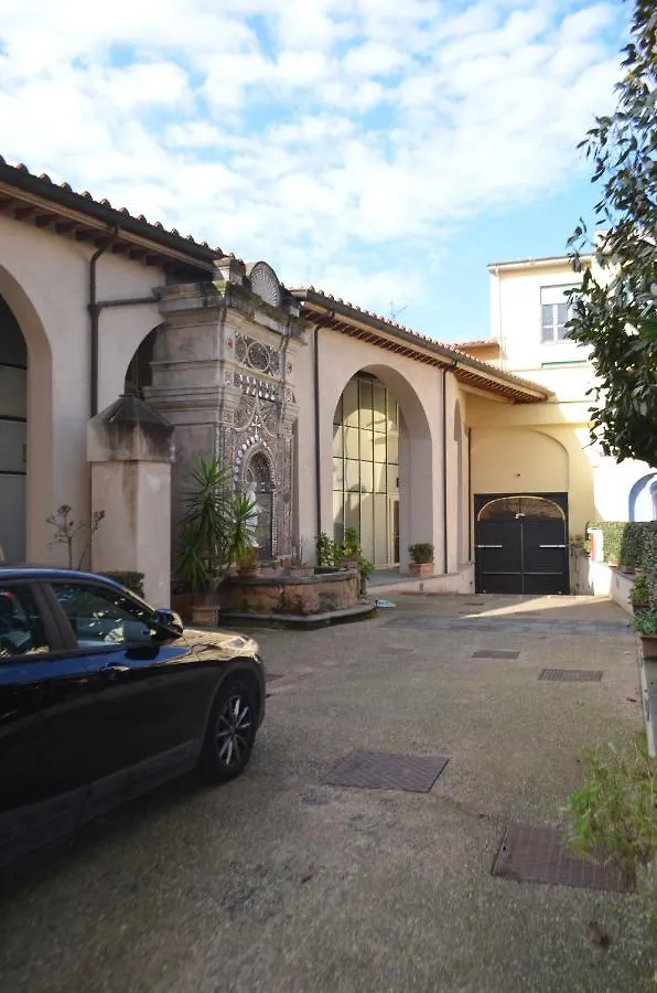 住宿加早餐酒店 比萨Casa Per Ferie Religiosa Figlie Di Nazareth住宿加早餐旅馆