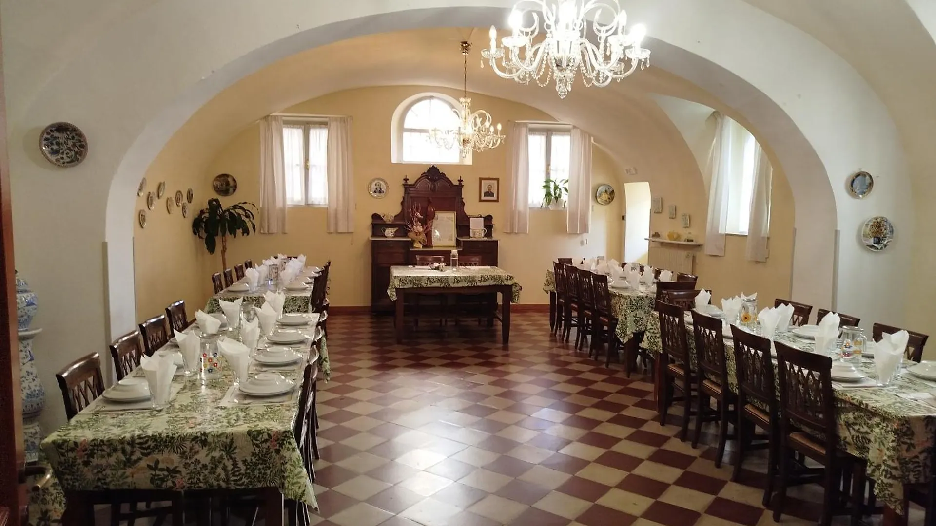 Casa Per Ferie Religiosa Figlie Di Nazareth Bed & Breakfast Pisa 0*,