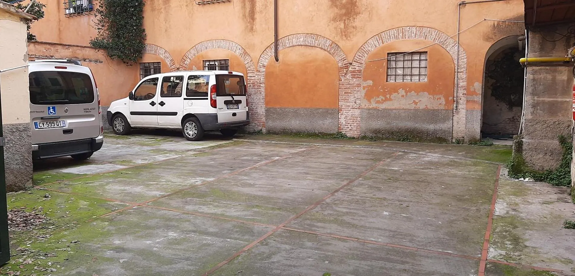 Casa Per Ferie Religiosa Figlie Di Nazareth Bed & Breakfast Pisa Italy